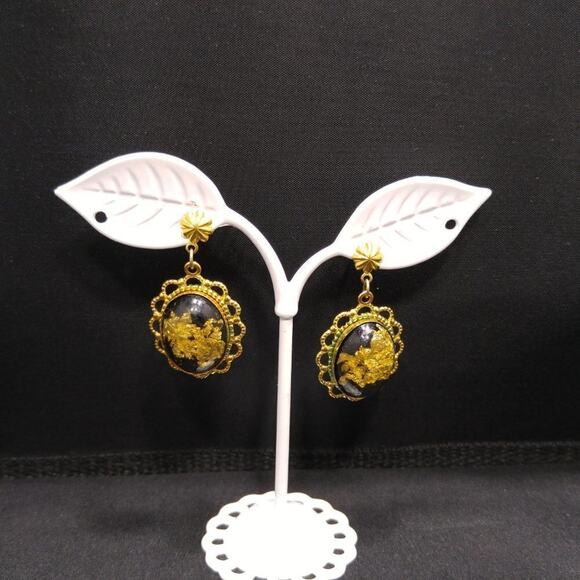 Vintage Gold Foil Lucite Post Earrings, Filigree Frames, Clear Lucite, 1 1/2 In - Picture 4 of 12